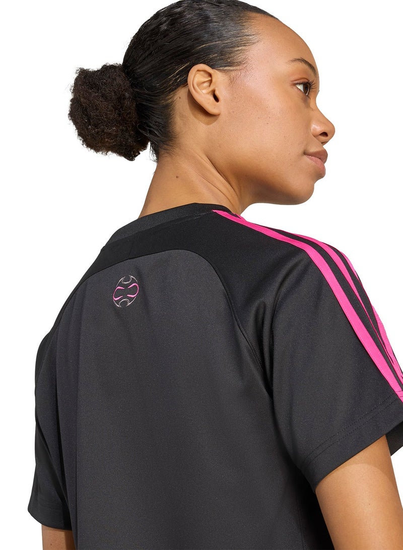 adidas Originals Adicolor Teamgeist Loose T-Shirt - Image 4