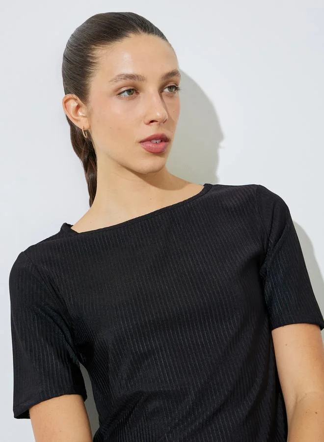 ستايلي Black Short Sleeve Plisse Top