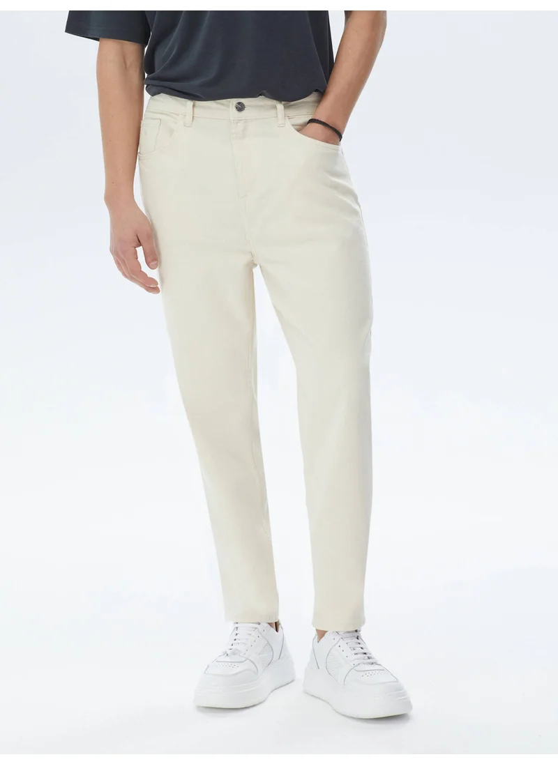 Kip Light Beige Plain Woven Carrot Fit Casual Cotton Blend Trousers