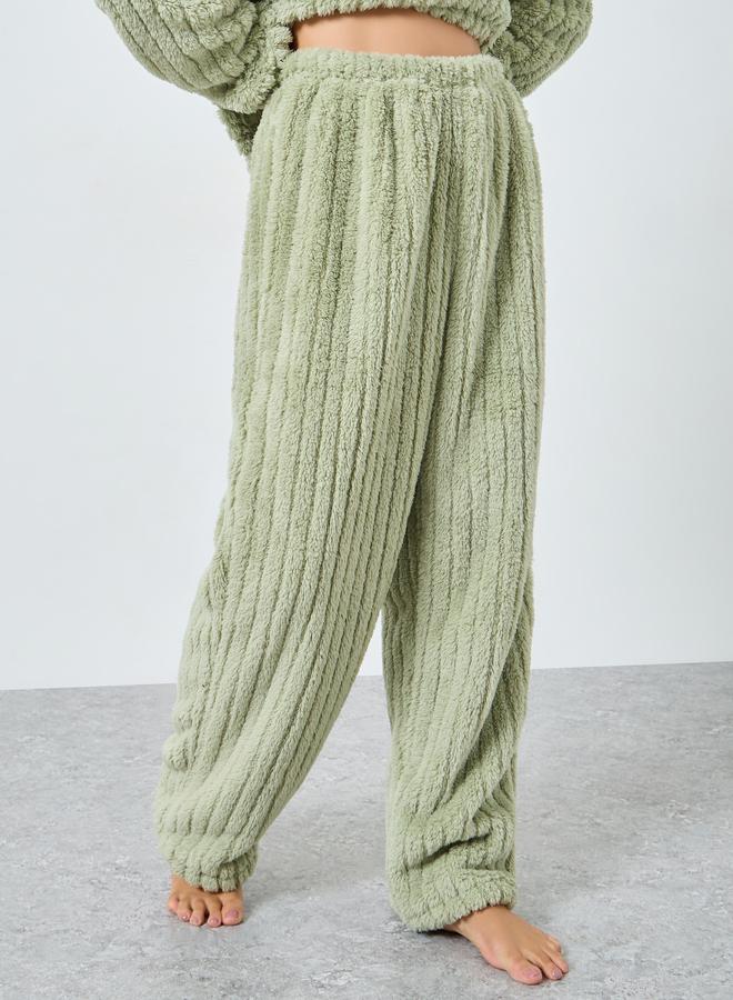 Styli Chunky Rib Fleece Drop Shoulder Top and Pyjama Set - Image 5