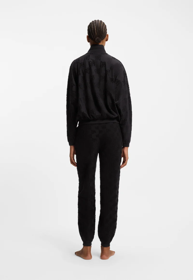 هوجو جاكيت قطني بنقشة شعار كاملة