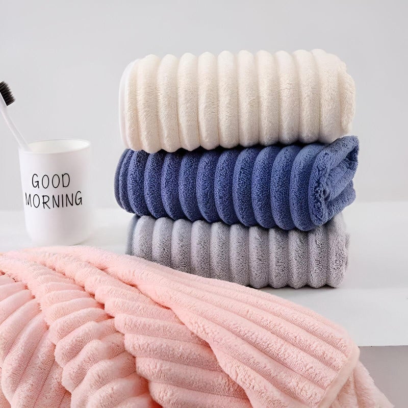 Bath Towels - Extra Soft and Highly Absorbent Microfiber Towels, 4-Piece Set for Quick Drying and Comfort - Image 3