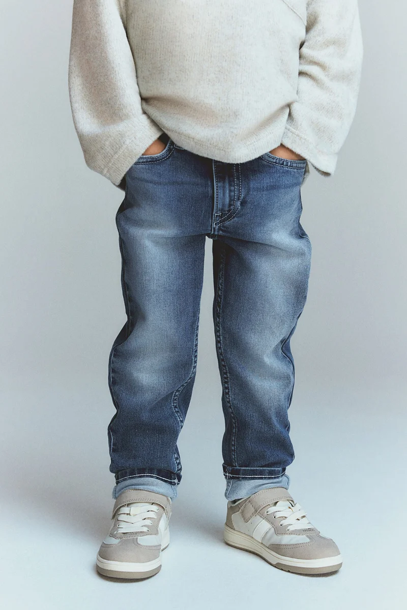 اتش اند ام جينز بقصّة سلِم من نسيج فائق النعومة