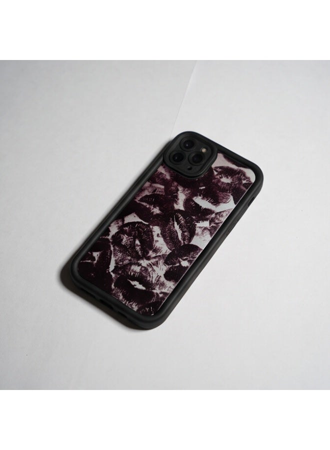 جراب حماية خلفي بتصميم شفاه لهاتف iPhone 11 لون أسود - Image 2