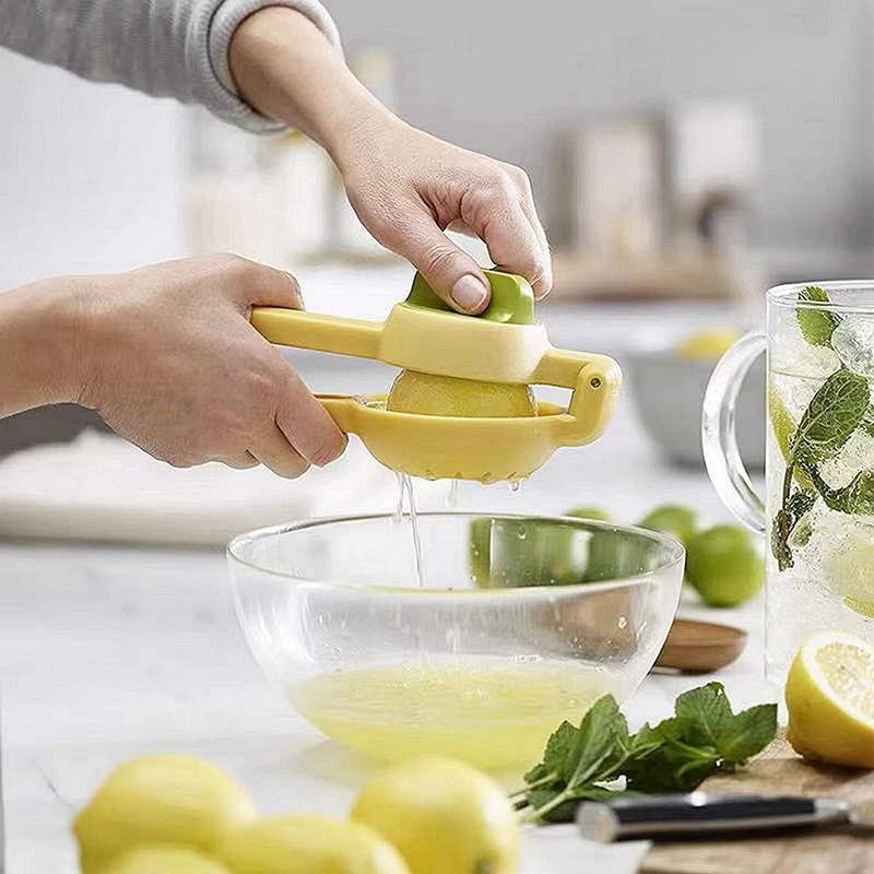 Manual Lemon Squeezer Plastic Citrus Juicer Hand Press Fruit Extractor Tool with Hanging Loop for Easy Storage Daily Kitchen Gadget Portable Design - Image 3