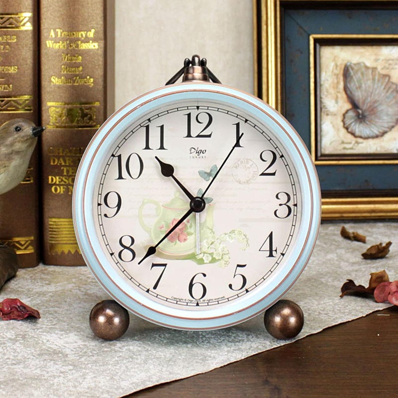 MAX SPACE 5.2in Desk Clock, Retro Silent Analog Clock Non-Ticking & Battery Operated with Quartz Movement,Clock Decor for Bedroom Living Room - Image 2