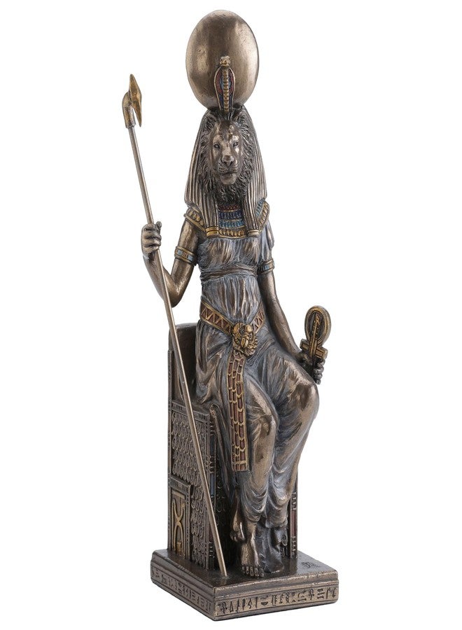 فيرونيز ديزاين تمثال من تصميم فيرونيز، يبلغ ارتفاعه 8.5 بوصة، للإلهة المصرية سخمت جالسة على العرش، مصنوع من الراتنج المصبوب على البارد، بلمسة نهائية برونزية عتيقة. - Image 1