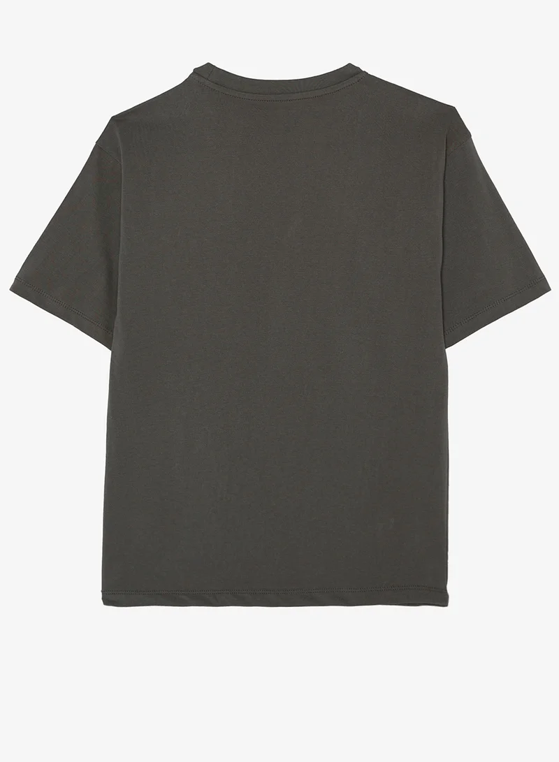 ريبلز مع نمشي Boys Drop Shoulder Tee