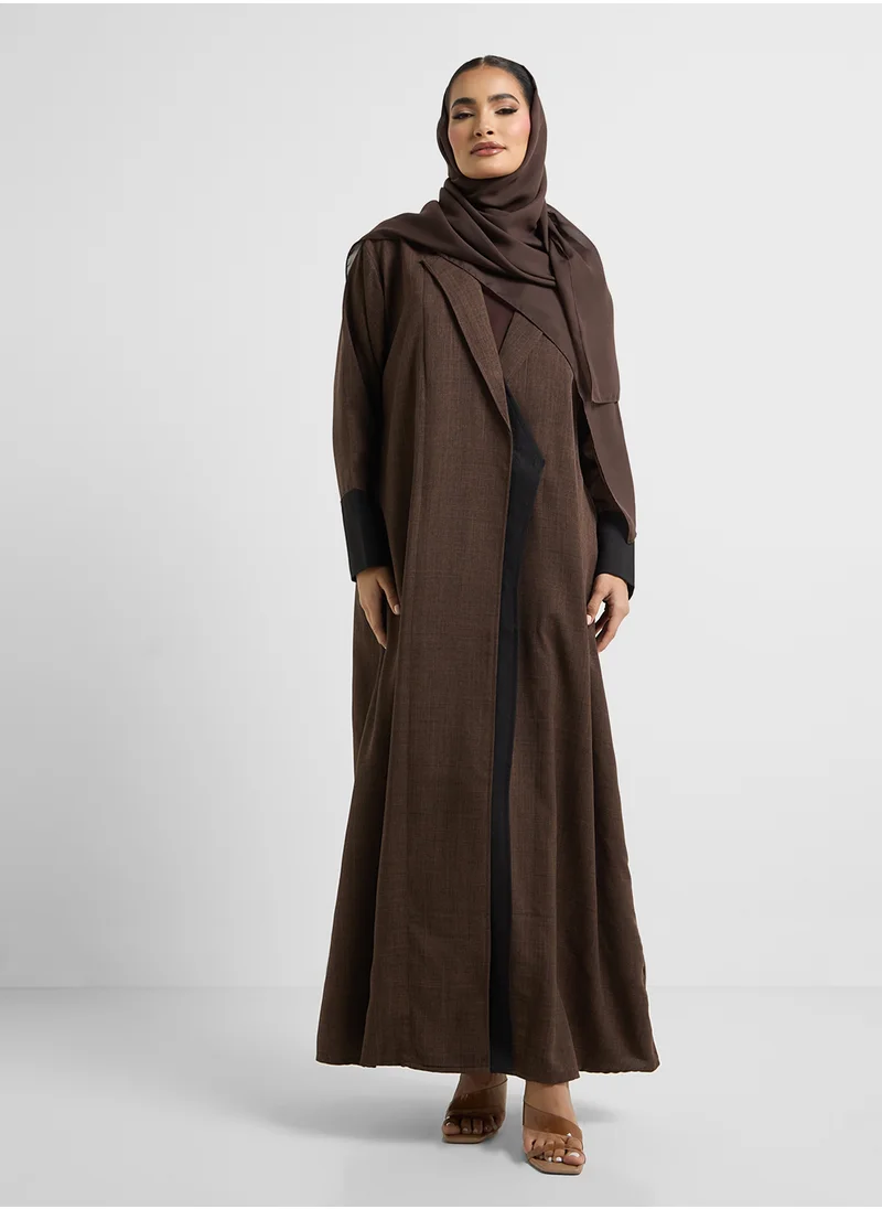 Khizana Contrast Cuffed Abaya With Sheila