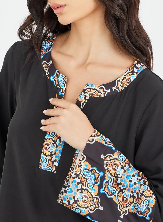 Amirah Amirah Printed Notch Neck A-Line Jalabiya