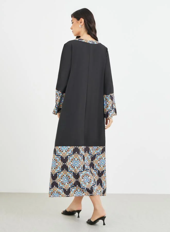 Amirah Amirah Printed Notch Neck A-Line Jalabiya