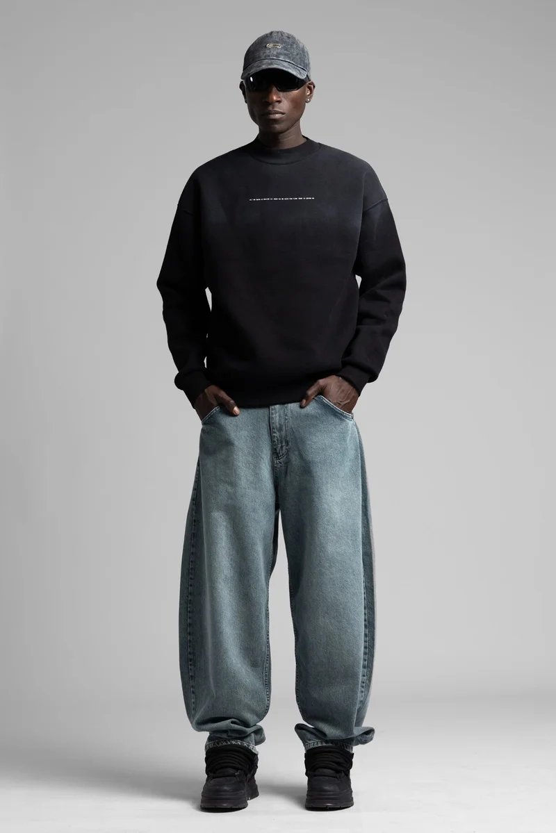 Catch Minimalist Text Detail Pistol Sweatshirt