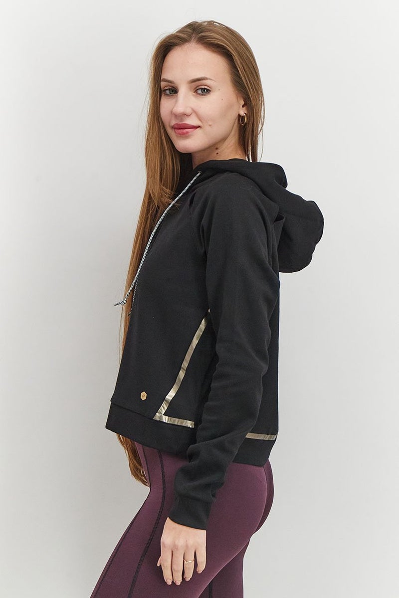 asics هودي رياضي نسائي بتصميم أنيق للتدريب واللياقة البدنية، أسود - Image 4