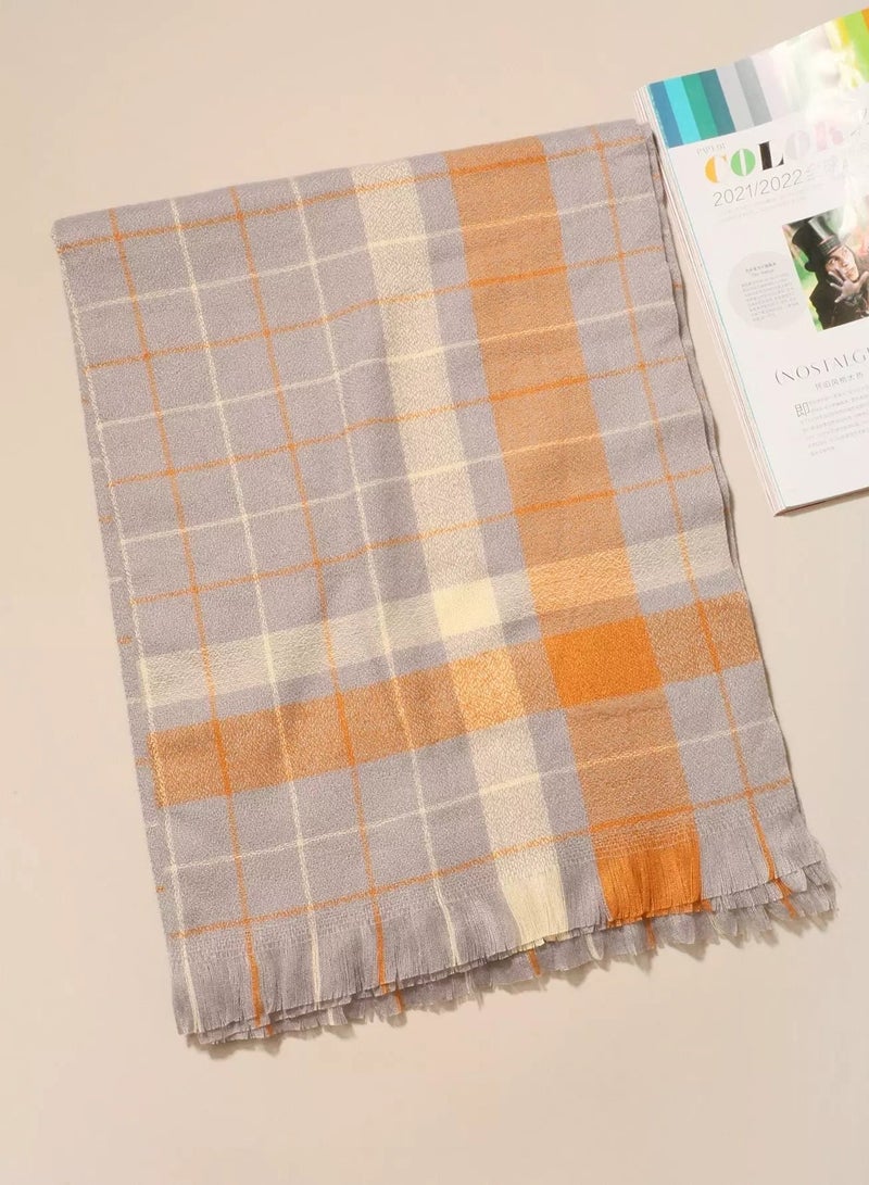 Men Raw Hem Plaid Scarf  - Image 2