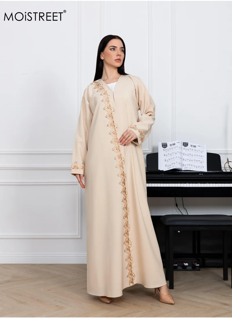Moistreet Phua Embroidery Abaya