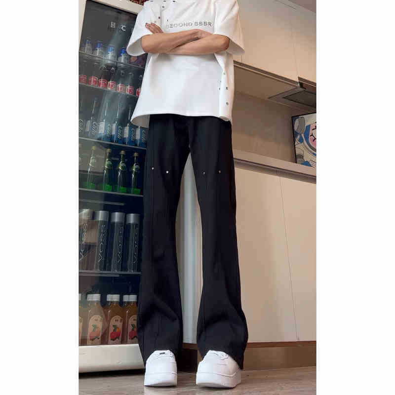 Unisex Classic Denim Jeans Loose Fit Daily Outdoor Wear - Image 1