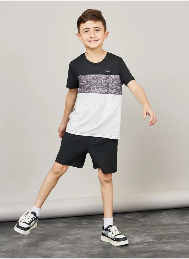 Styli Colorblock T-Shirt with Short Sleeves & Shorts Set