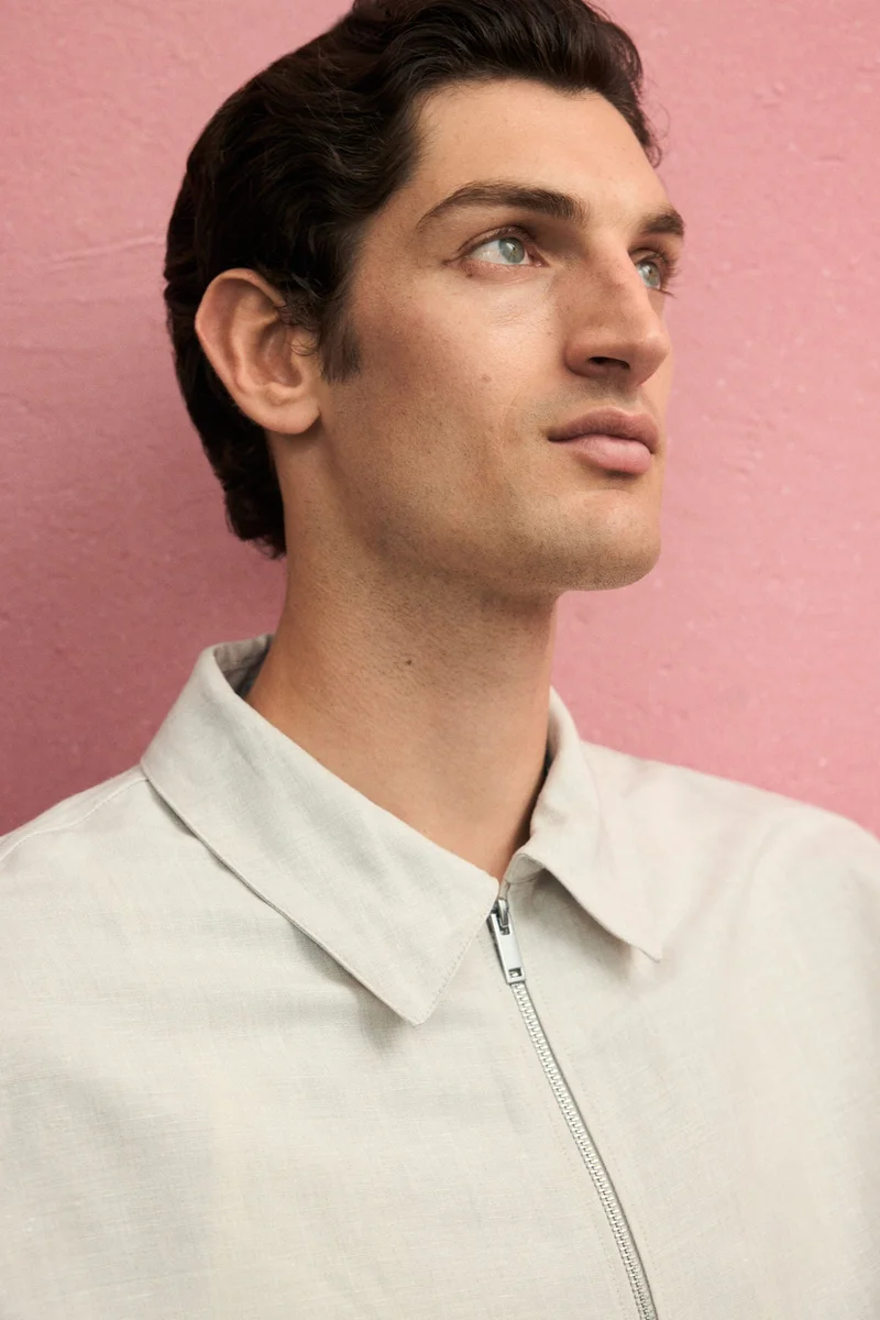 اتش اند ام جاكيت من مزيج الكتان بقصّة عادية