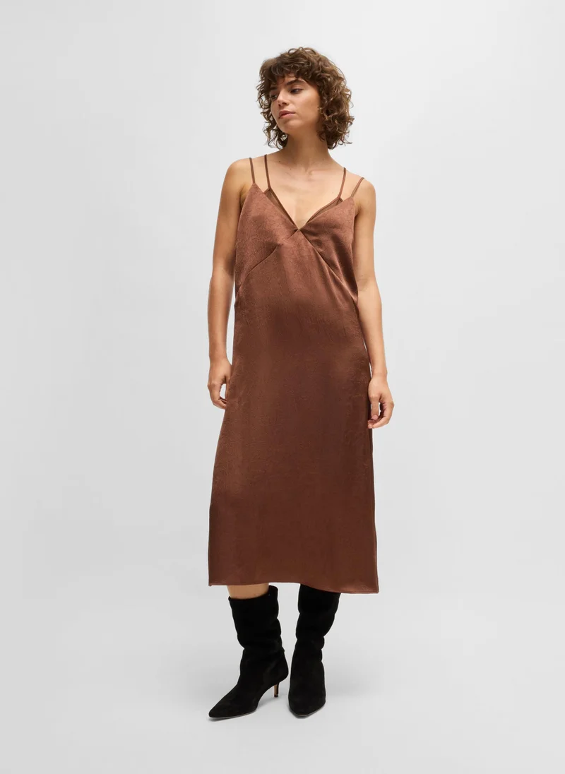 بوس Strappy dress in crinkle satin