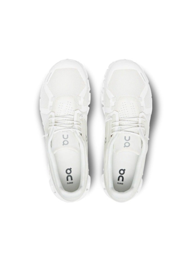 أون أحذية رياضية للسيدات من ON - أحذية خفيفة الوزن وجيدة التهوية للاستخدام اليومي راحة طوال اليوم مع بطانة CloudTec® - تصميم أبيض أنيق مثالية للسفر أو المهمات أو المغامرات الحضرية مواد مستدامة مع نظام ربط سريع لسهولة الارتداء - Image 4