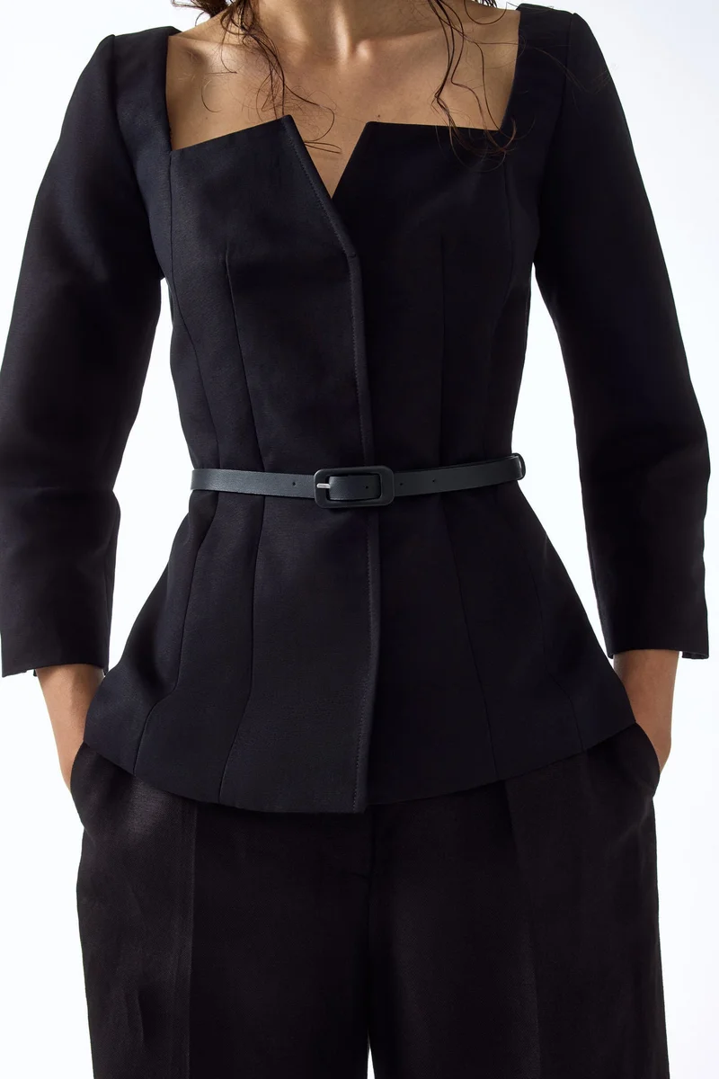 اتش اند ام بليزر من القطن بقبة مربعة