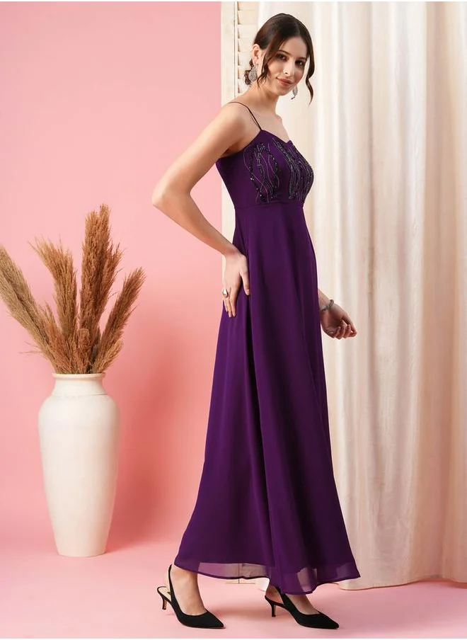 ميش Sweetheart Neckline Beaded Bodice Maxi Dress by Styli