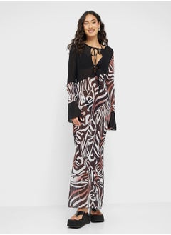 Zebra Print Maxi Dress With Sheer Cutout - pzsku/Z177C2E52FBD3C77CE09CZ/45/_/1737696657/498de5d9-78ea-4064-b943-971112c8f31d