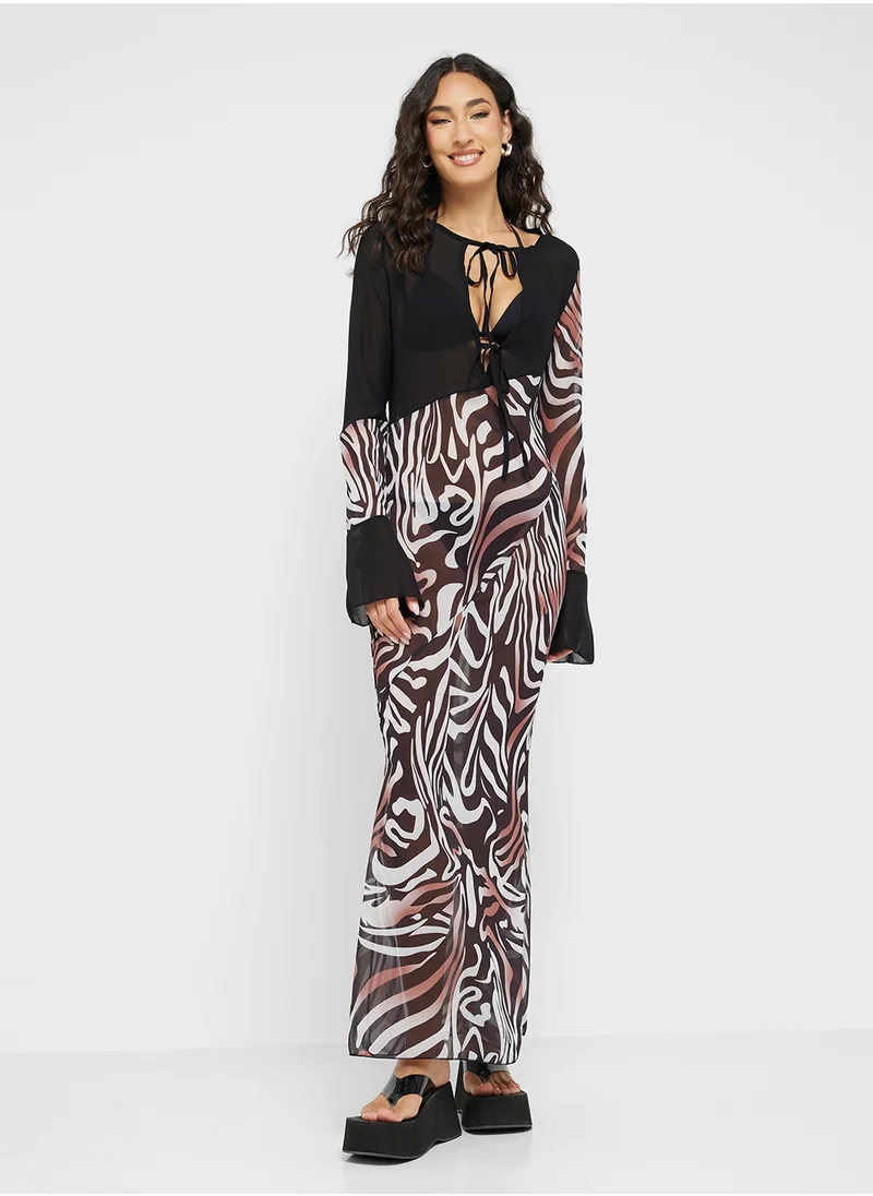 جينجر Zebra Print Maxi Dress With Sheer Cutout