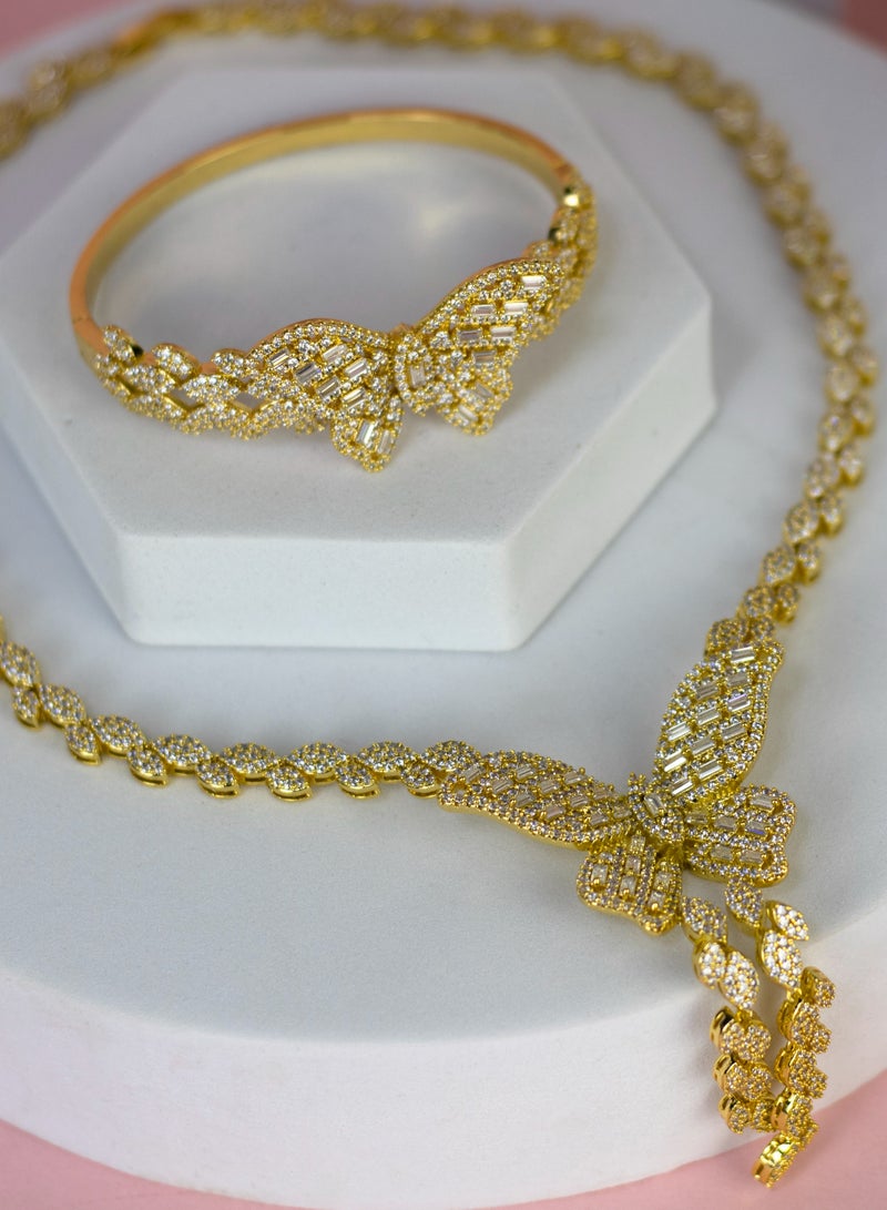 إكسسوارات آر. سي. إي طقم مجوهرات الفراشة المبهرة، مكون من 4 قطع: عقد وأقراط وخاتم وسوار من الزركون الذهبي - Image 1