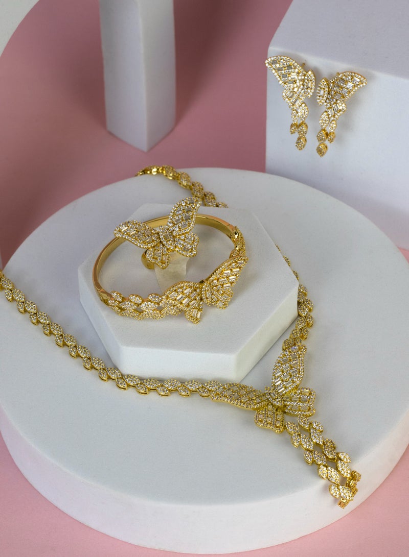 إكسسوارات آر. سي. إي طقم مجوهرات الفراشة المبهرة، مكون من 4 قطع: عقد وأقراط وخاتم وسوار من الزركون الذهبي - Image 3