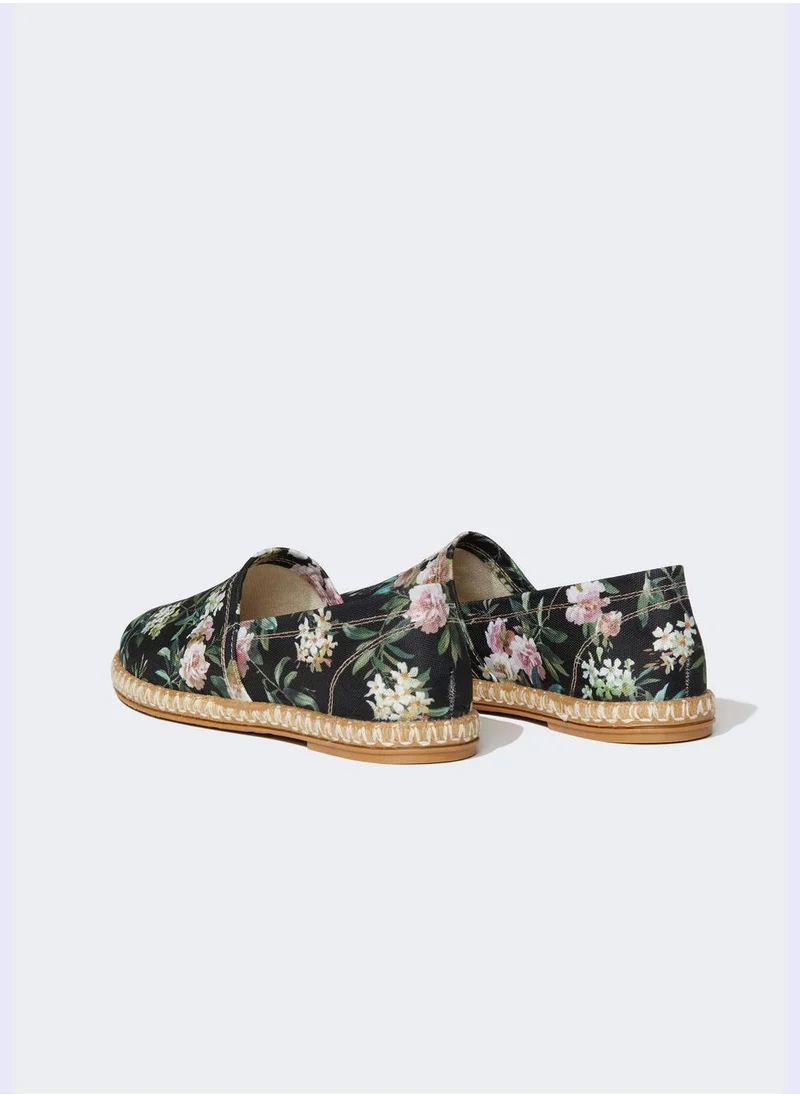 ديفاكتو Leopard Printed Sand Shoes