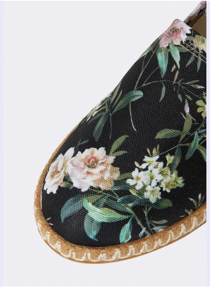 ديفاكتو Leopard Printed Sand Shoes