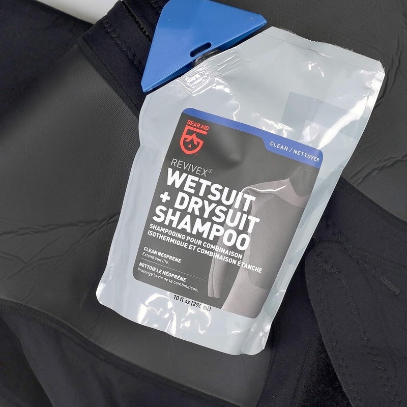 Gear Aid منظف ومكيف بدلة الغوص وبدلة الجفاف - يغسل الملح والكلور وبقايا أخرى مع شامبو مركز، يحافظ على العتاد جديدًا، متينًا، وجاهزًا للاستخدام، 10 أونصة سائلة - Image 2