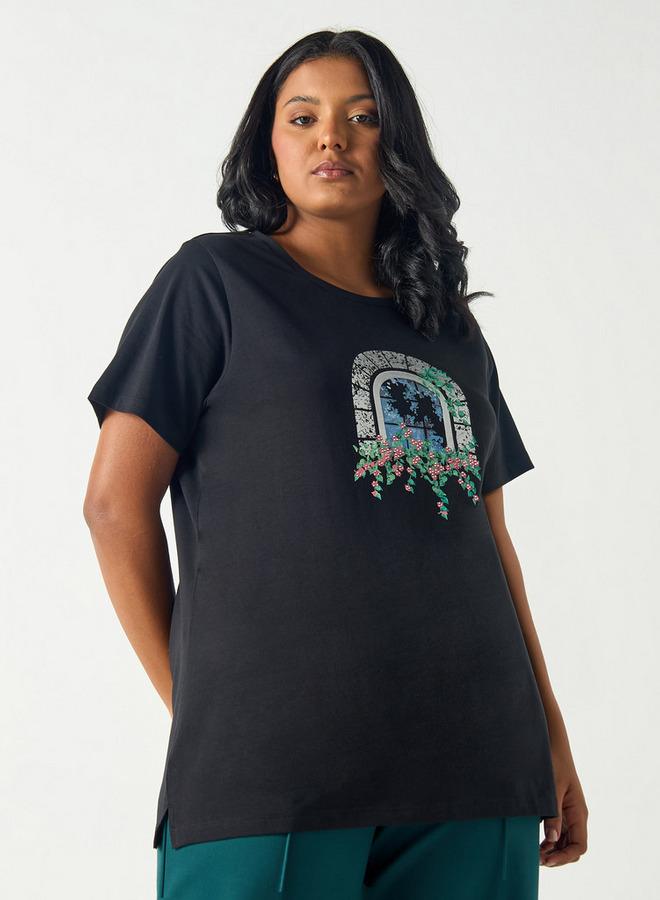  أولا بوبكن تيشيرت مقاس كبير بياقة مستديرة وأكمام قصيرة وطبعات جرافيك من أولا بوبكن - Image 1