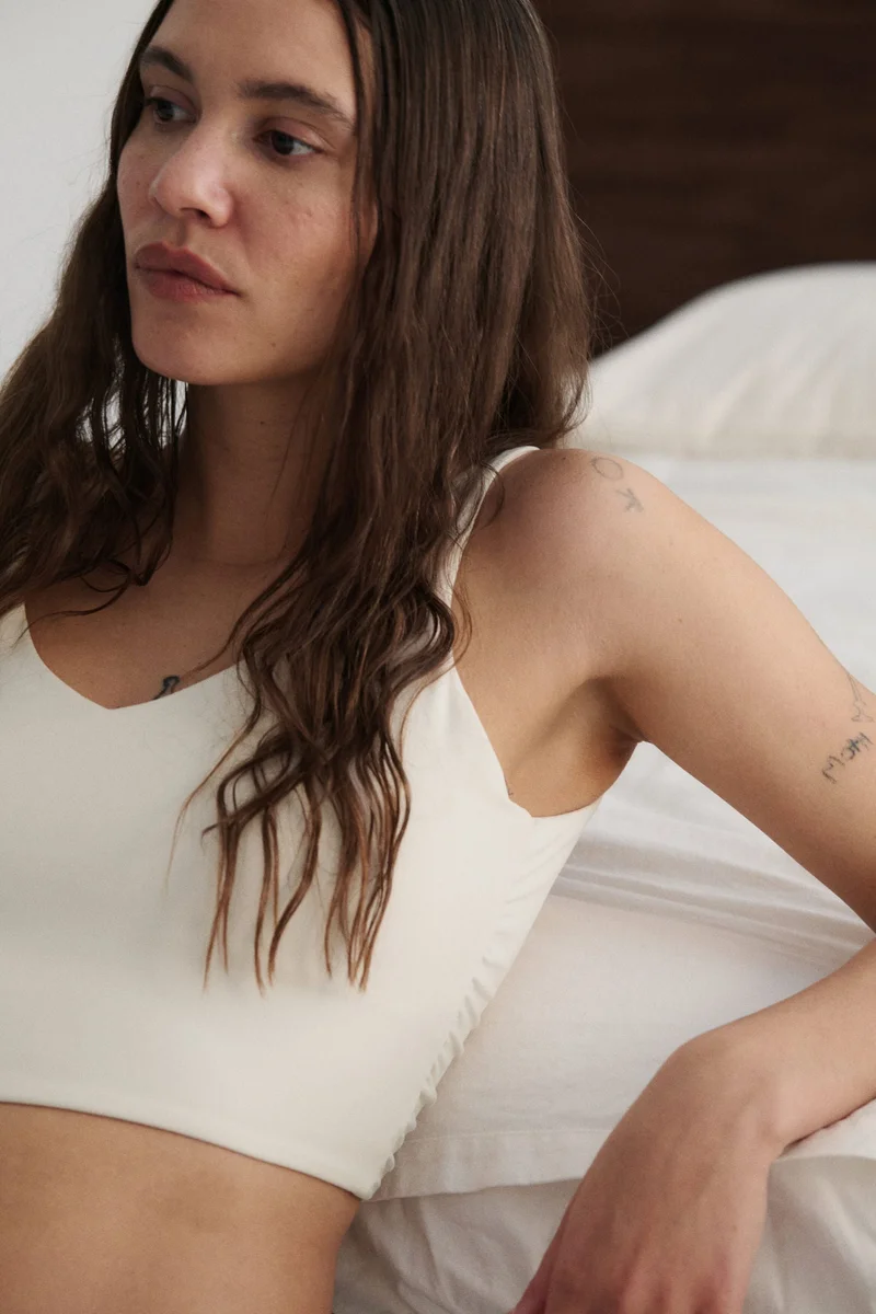 H&M  Twist-detail tank top with SoftMove™ for Women | Best Price UAE