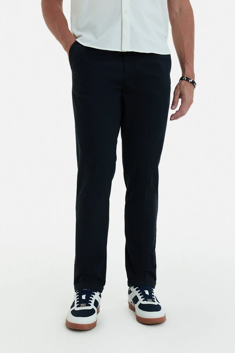 SNITCH Black Solid Slim Fit Casual Chinos