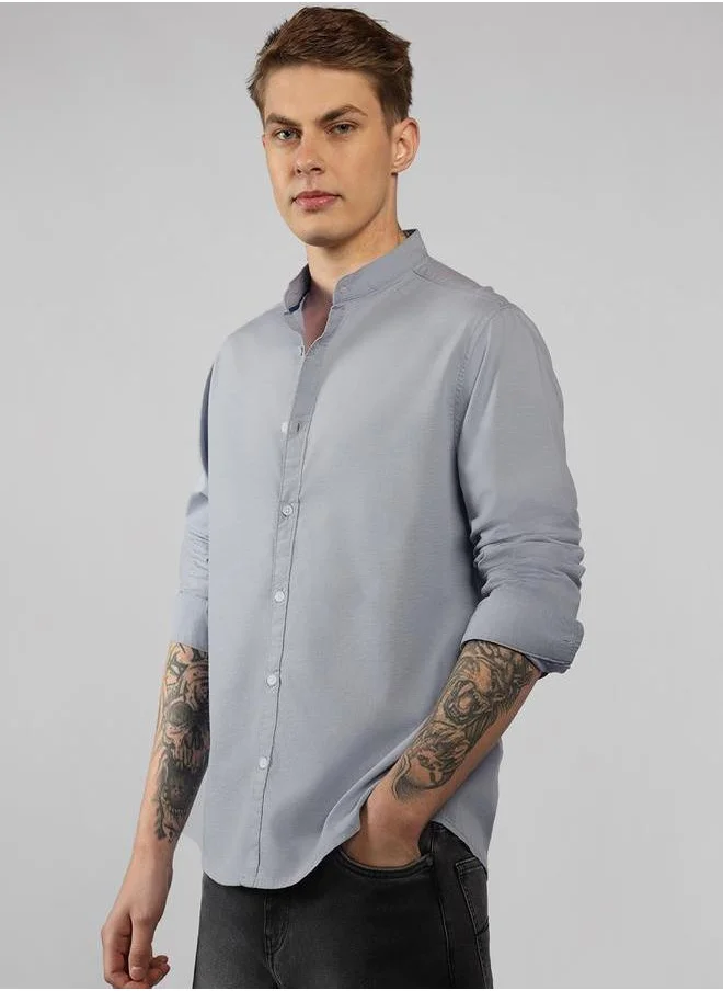 Dennis Lingo Solid Regular Fit Collared Shirt