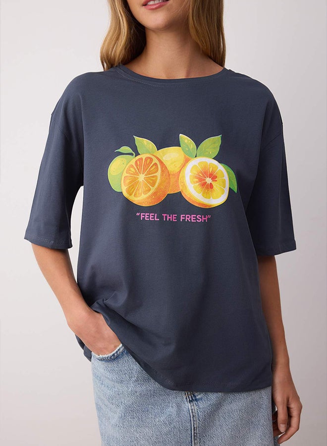 trendyol Anthracite 100% Single Jersey Oversize/Wide Fit Lemon Printed Knitted T-Shirt - Image 3