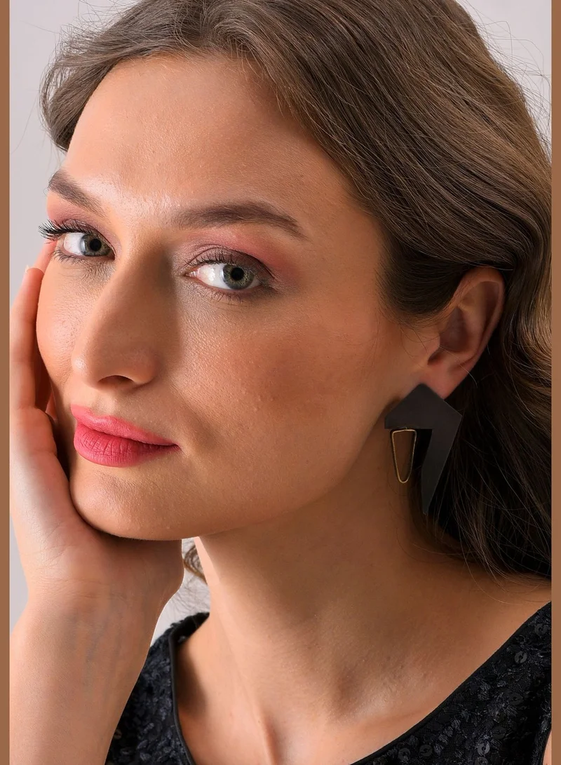 SOHI Gold Plated Designer Drop Earring