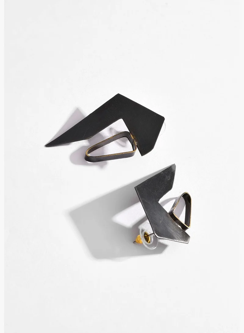 SOHI Gold Plated Designer Drop Earring