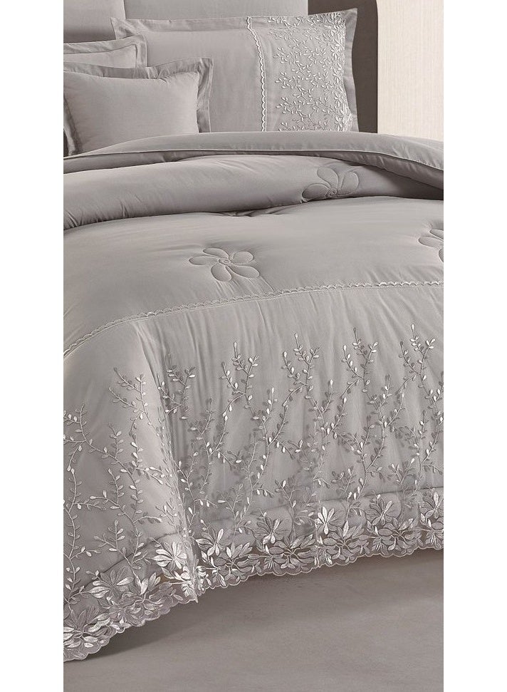 مارك مفرش نفرين فخم ملكي عرائسي نفرين بتصميم الدانتيل من خامه الميكروفايبر مقاس 240*260 سم - Image 2