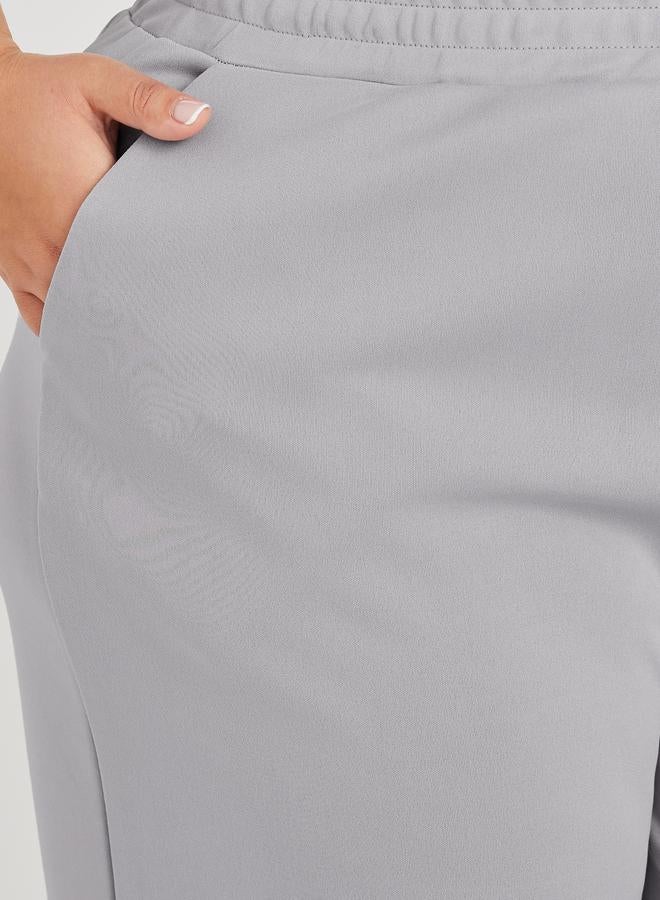 Styli Styli Plus Size Solid Wide Leg Joggers  - Image 3