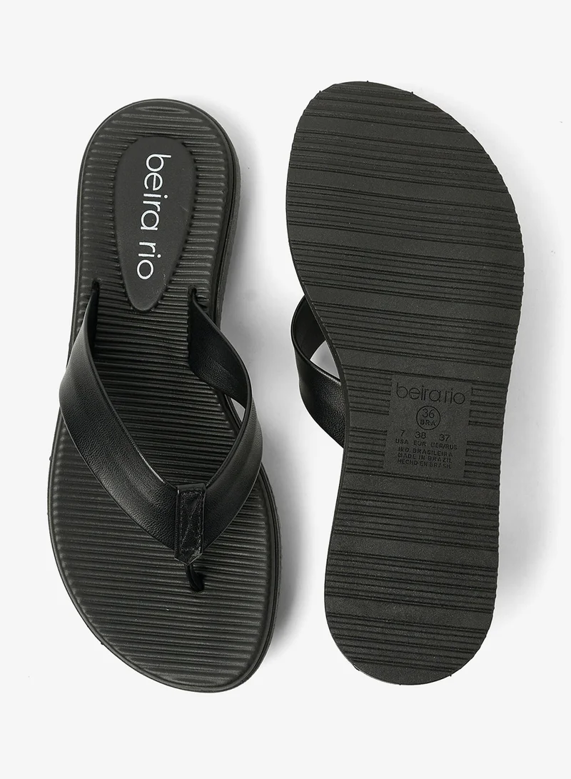 Beira Rio Black Flat Sandals for Women – Stylish Ladies Flat Sandals & Comfortable Flat Slippers for Women | Best Price UAE