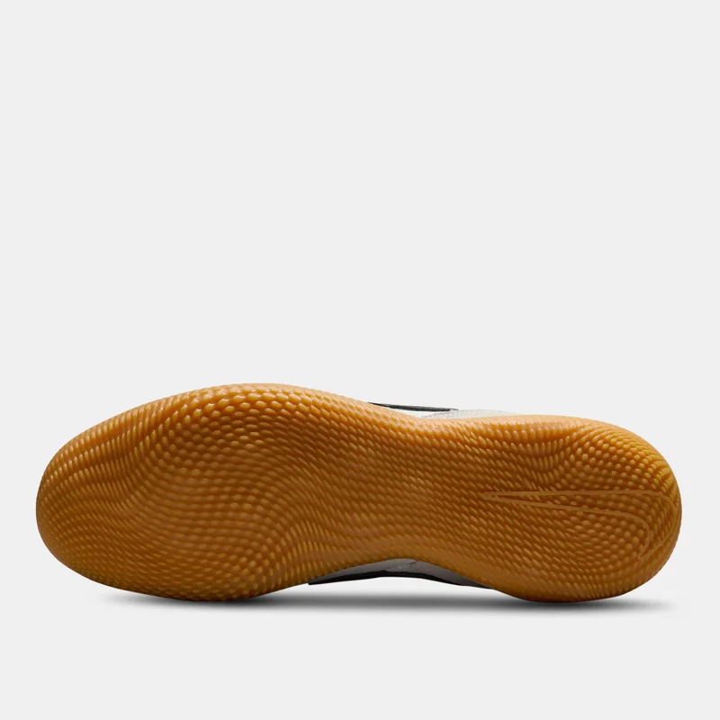 Nike White Men's Streetago Indoor Court Football Shoes for Men | Best Price UAE