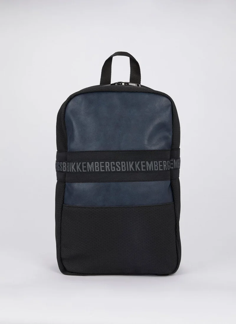 بيكيم برجس حقيبة ظهر جلدية باللون الكحلي