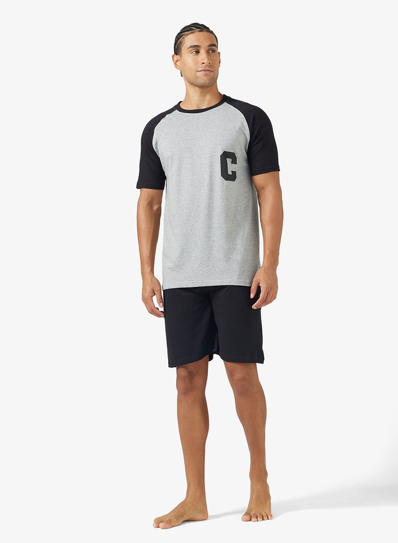 سفنتي فايف طقم بيجامة تي شيرت وشورت - Image 1