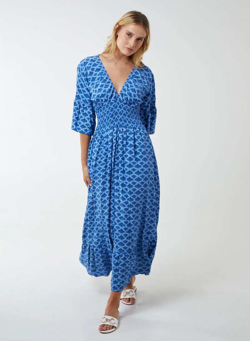 بلو فانيلا فستان ماكسي بطبعة هندسية