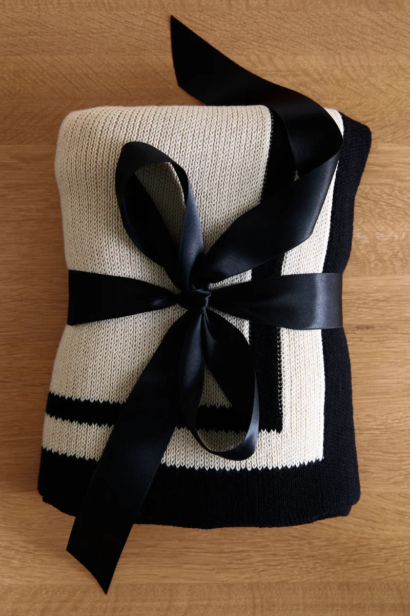 H&M Cotton baby blanket