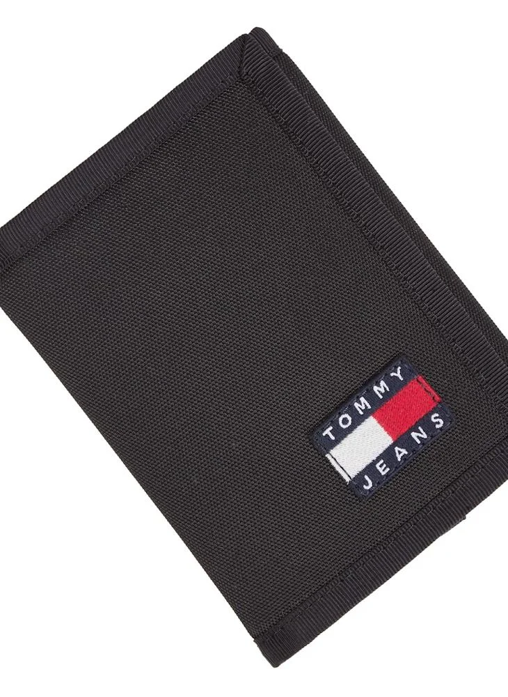 تومي جينز Logo Detail Trifold Wallet