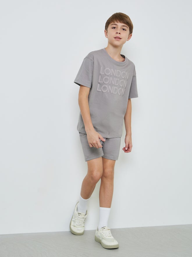Styli Kids Grey Oversized T-Shirt and Shorts Set - Image 2